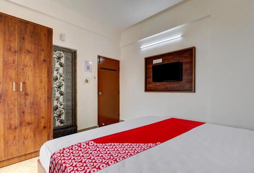 Oyo Hotel Aishwarya Comforts
