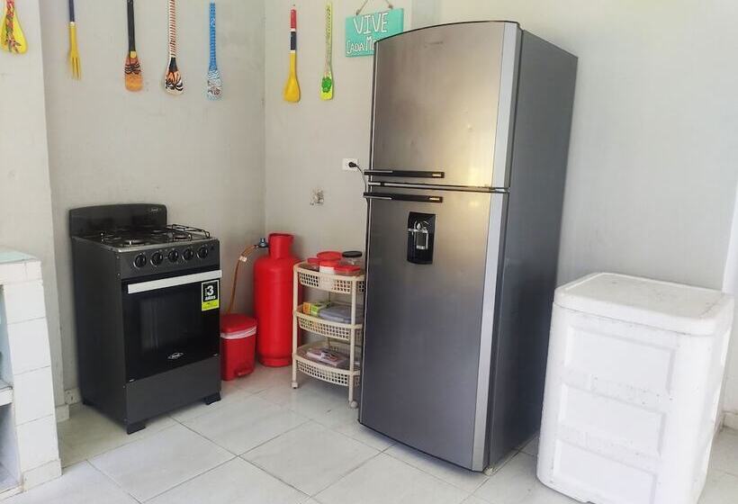 پانسیون Amalaya Hostel