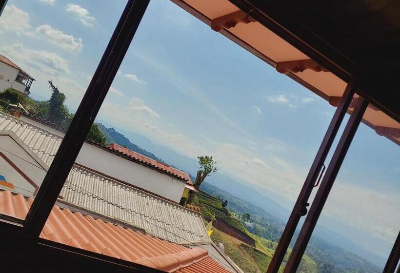 پانسیون Casa Helena