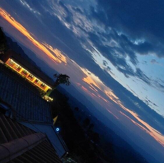 پانسیون Casa Helena