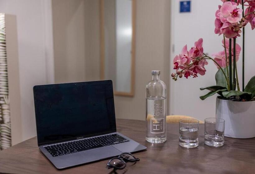 پانسیون Hi Room