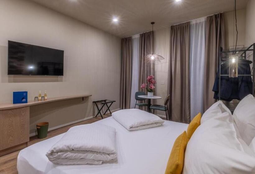 پانسیون Hi Room