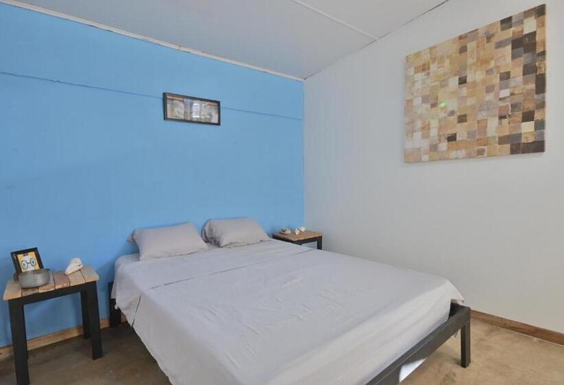 پانسیون Hostel Real