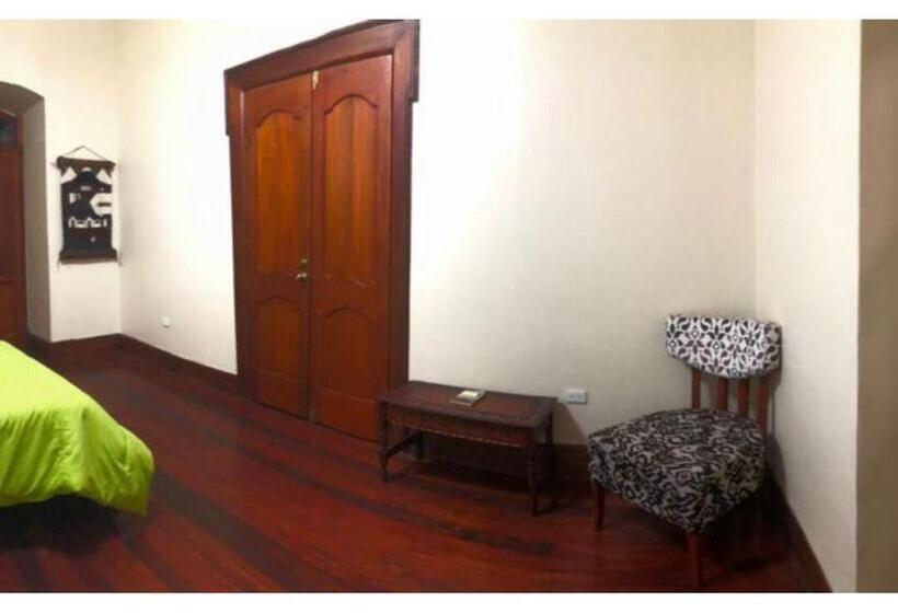 پانسیون Hospedaje Las Primicias Riobamba 105