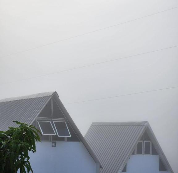 אתר נופש Nirved Retreat   A Backwater Forest Stay