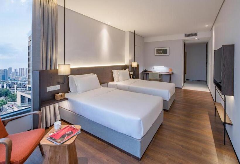 Wuyu Hotel   Chongqing Jiangbei Airport & Light Rail