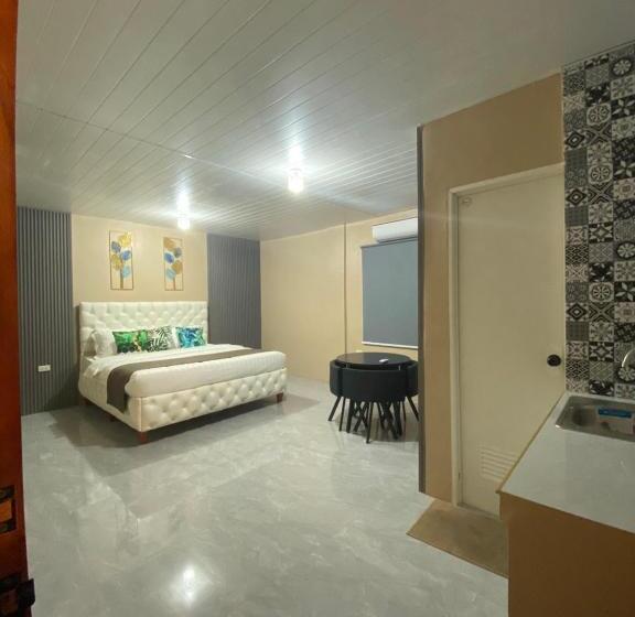 Xyc Hostel