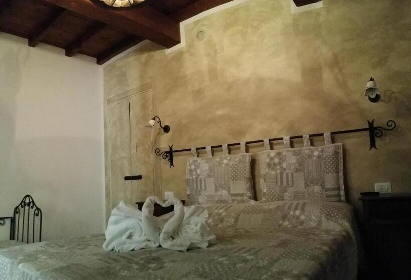 민박 La Casa Delle Rondini