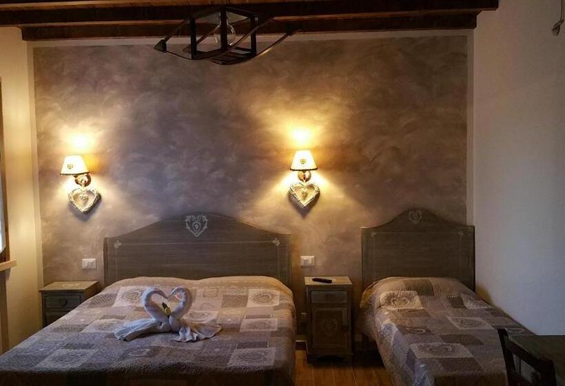 민박 La Casa Delle Rondini