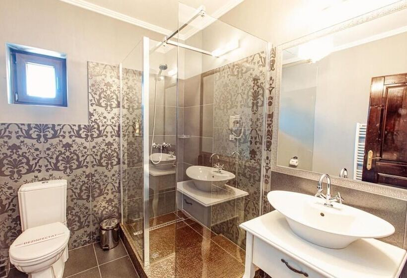 4cardinal S Hotel Boutique
