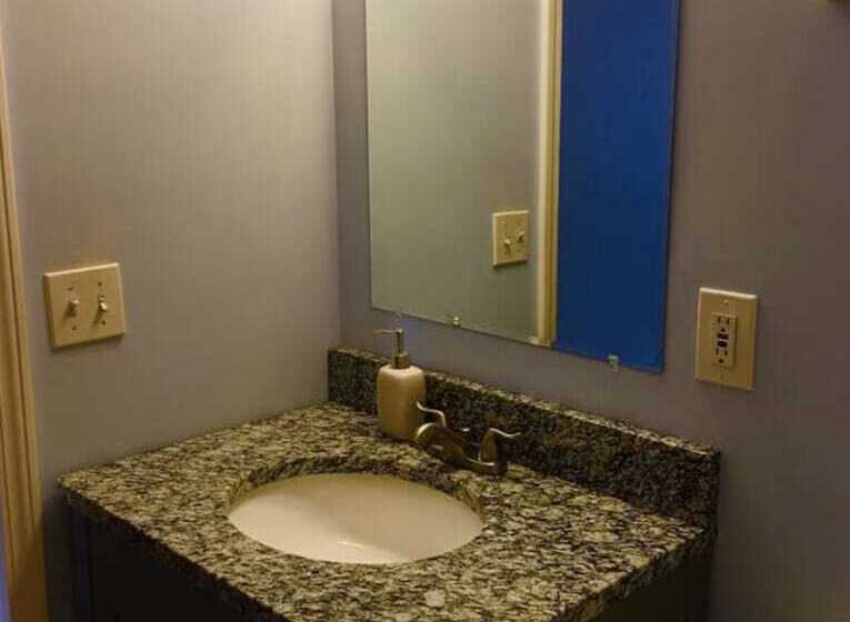 هتل American Oak Resort