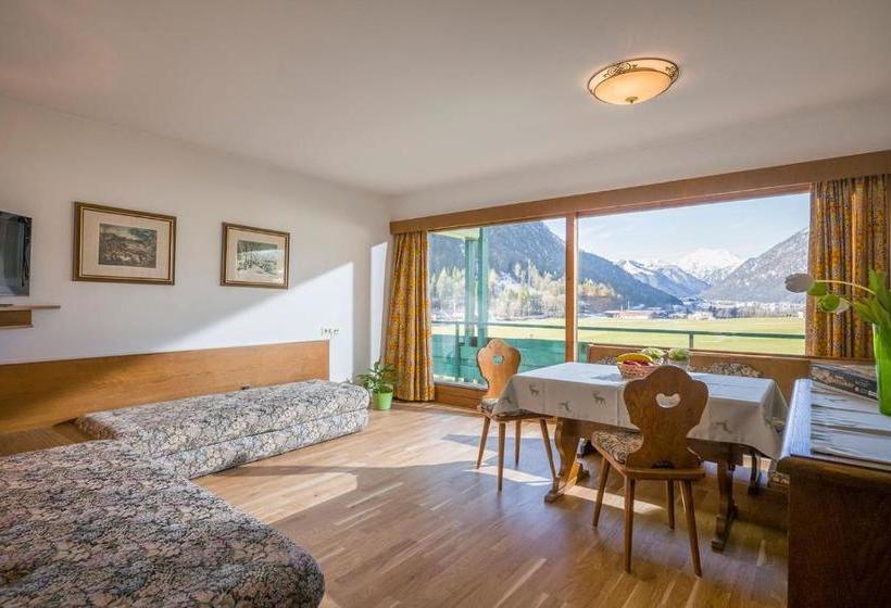 Отель Appartements Achensee