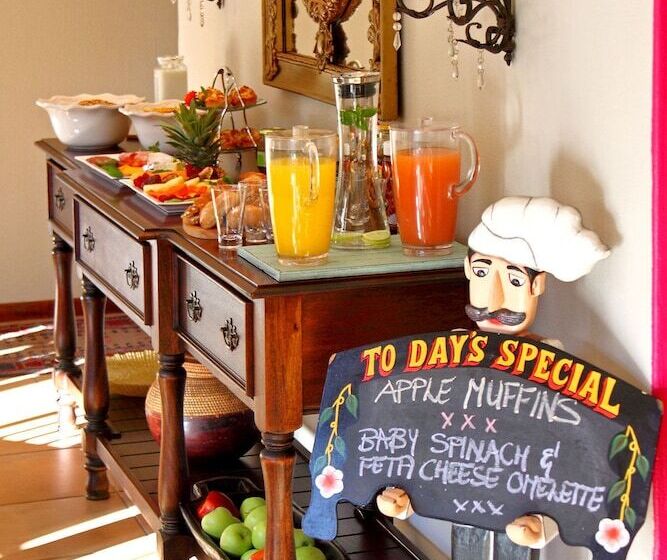 هتل Apple Tree Guest House