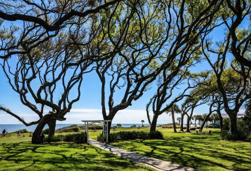 فندق Beachview Club