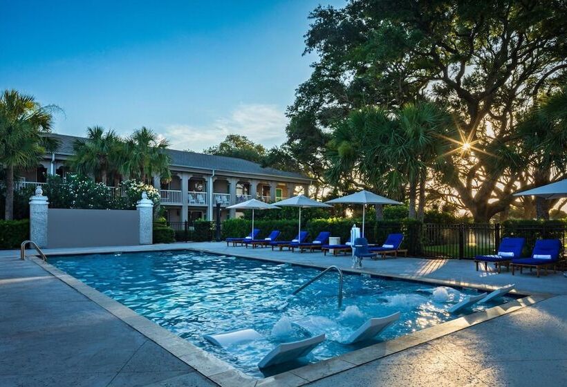 فندق Beachview Club