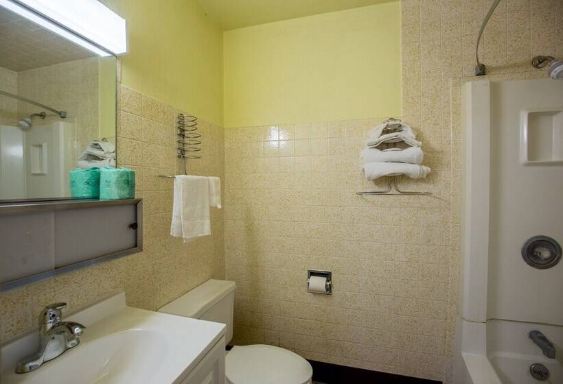 Отель Budget Host Inn