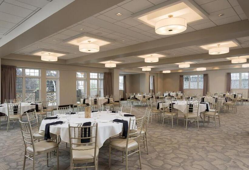 هتل Courtyard By Marriott Lake George