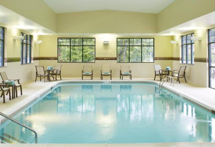 هتل Courtyard By Marriott Lake George