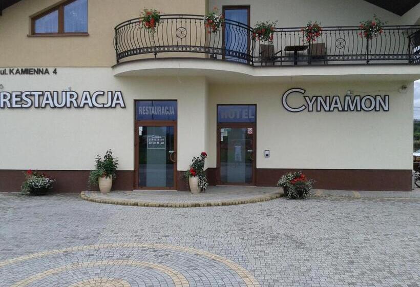 فندق Cynamon
