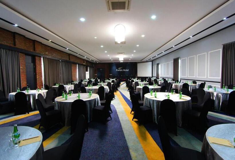 هتل Forbis