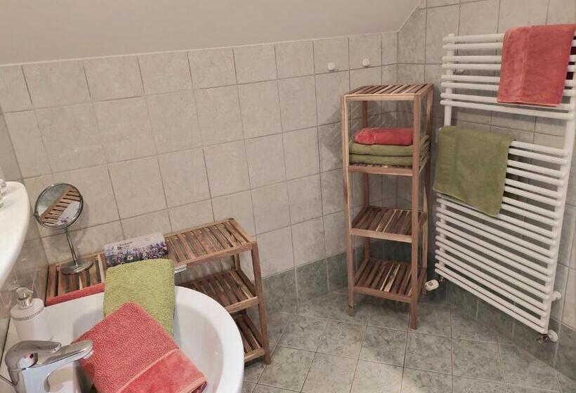 فندق Historischer Bauernhof Schabus