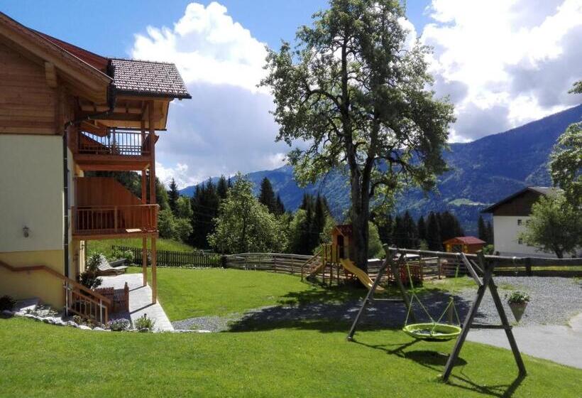 فندق Historischer Bauernhof Schabus