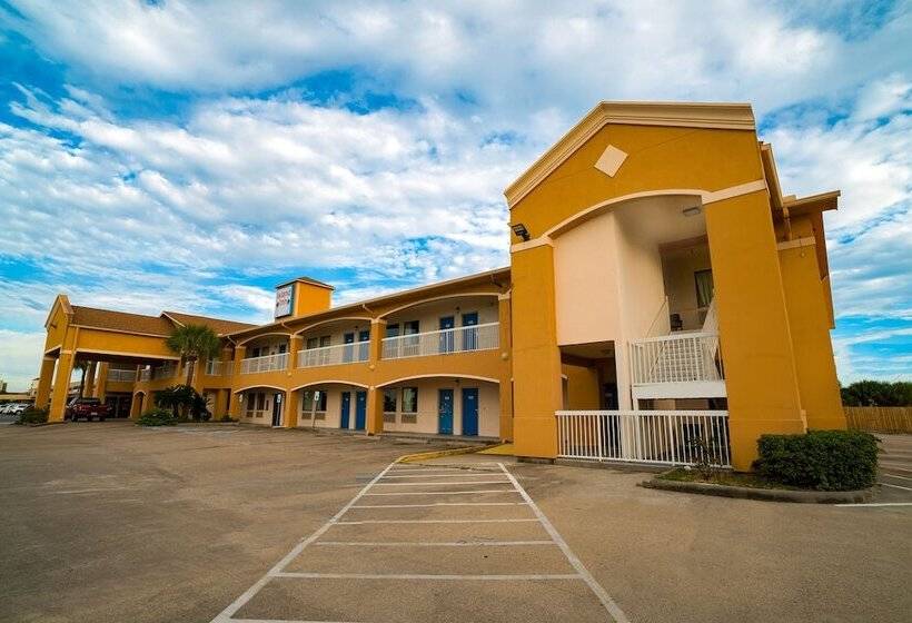 هتل Island Inn