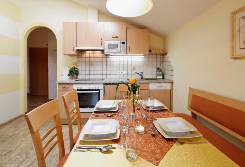 فندق Kinigadner Appartements