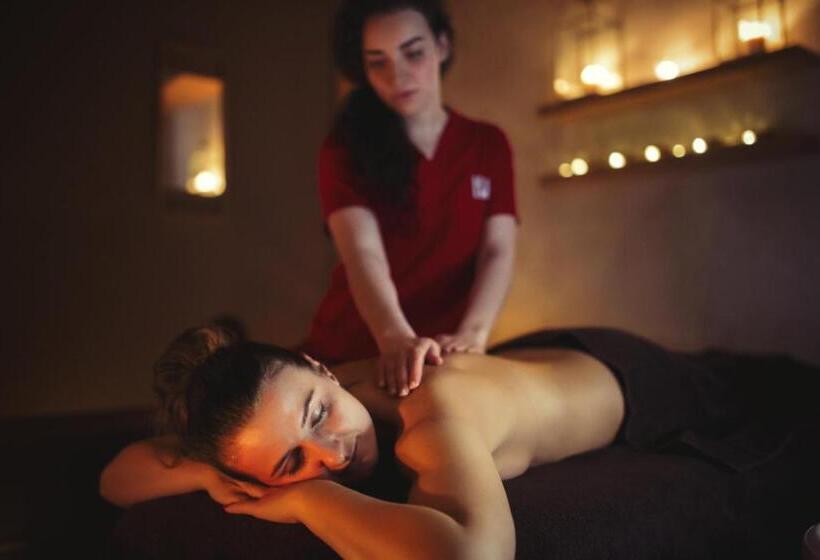 هتل Kopieniec Fizjo  Med & Spa