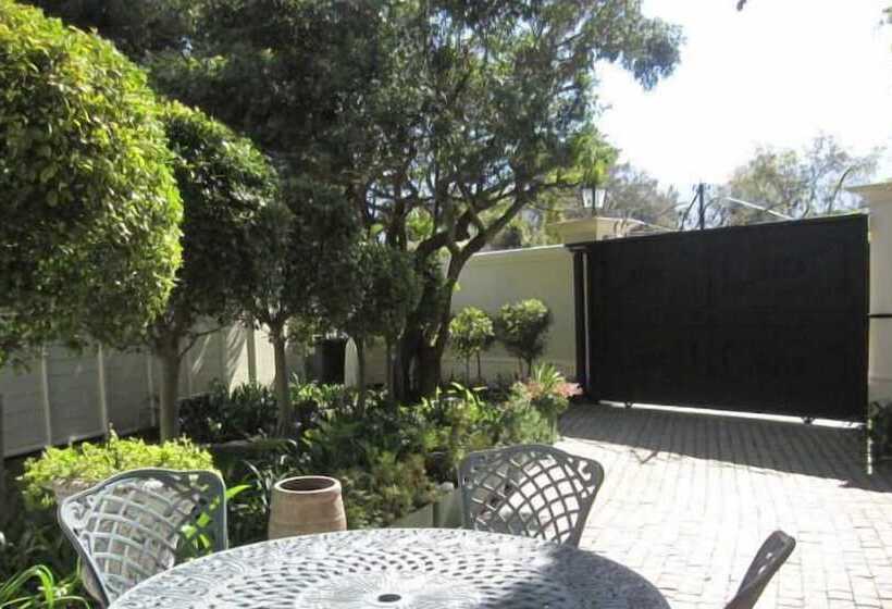 בית מלון כפרי Navona Constantia Guest Cottage