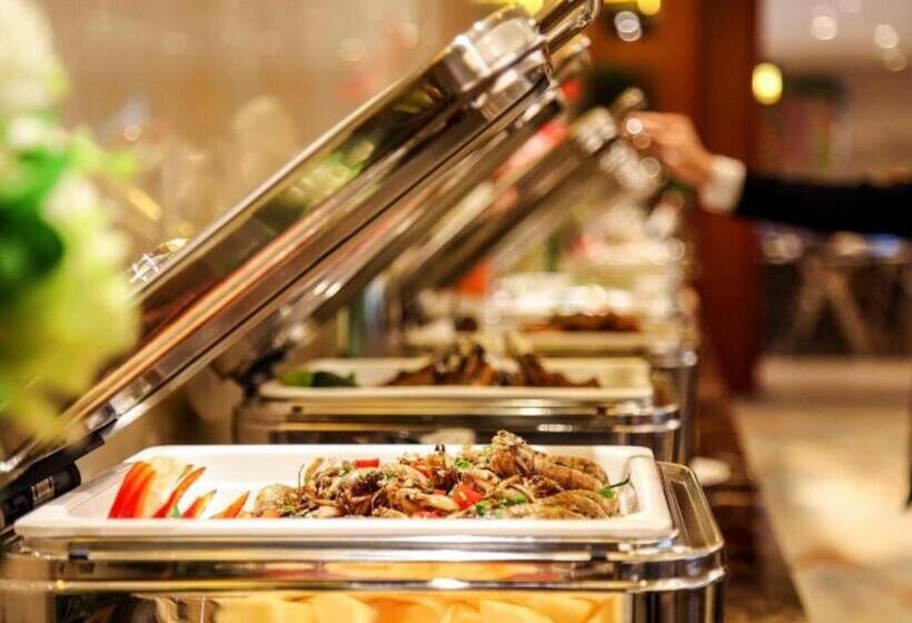 هتل Ramada Jiaxing