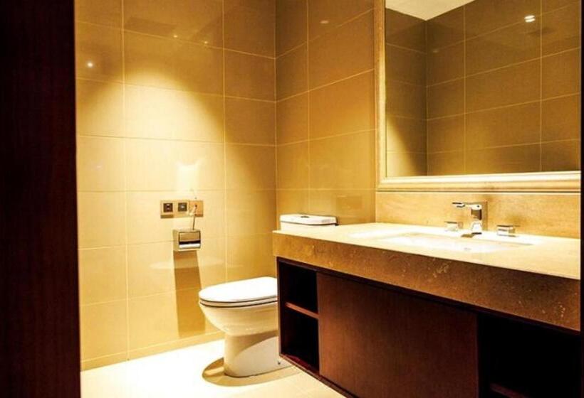 هتل Ramada Jiaxing
