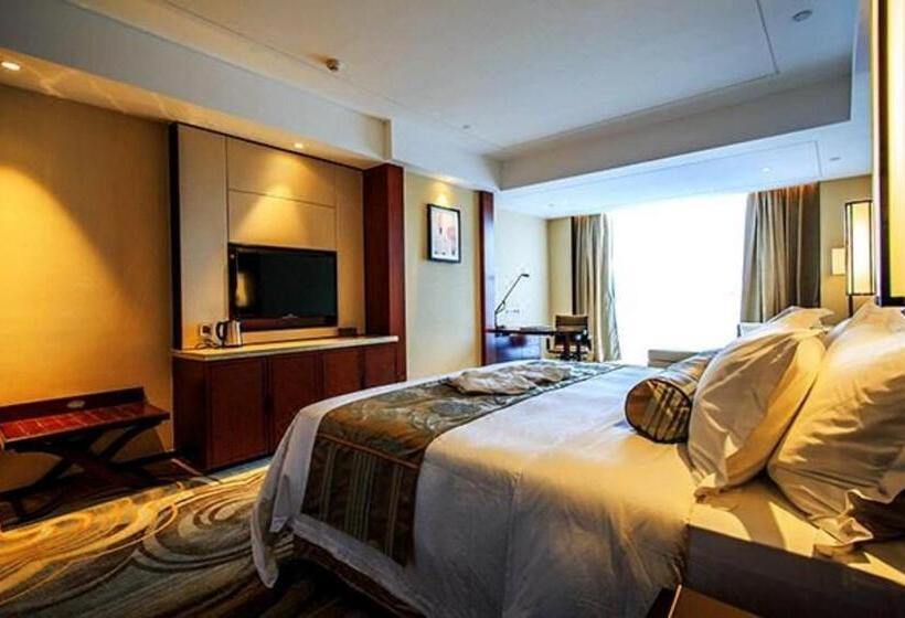 هتل Ramada Jiaxing