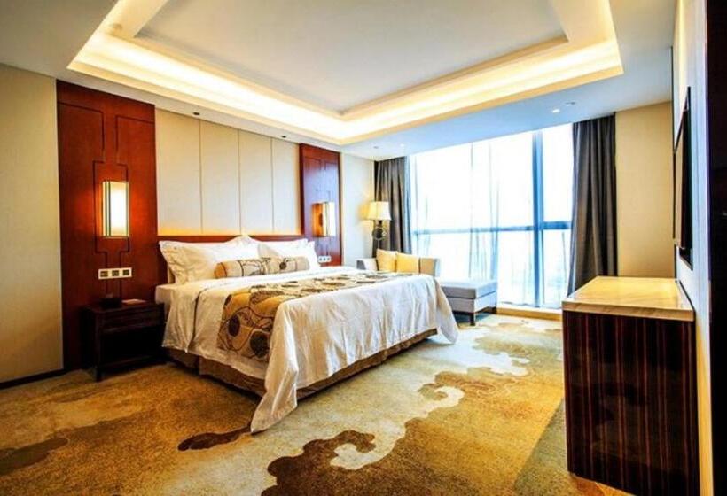هتل Ramada Jiaxing