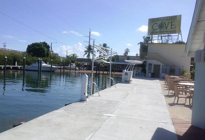 فندق Smuggler's Cove Resort And Marina