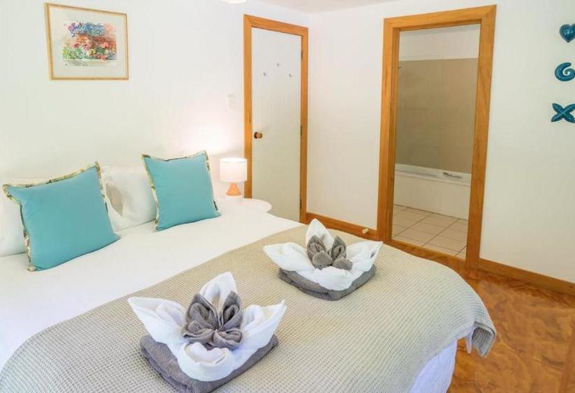 هتل Takou River Lodge