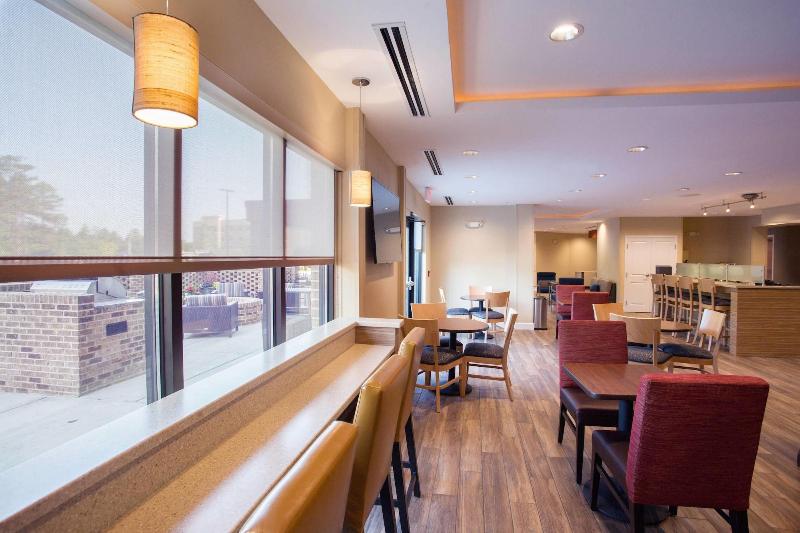 هتل Towneplace Suites By Marriott Southern Pines Aberdeen