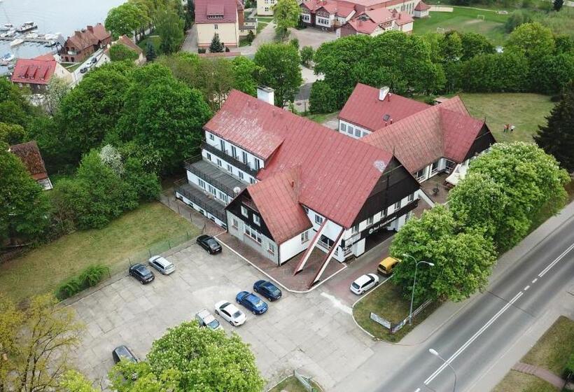 בית מלון כפרי Zajazd Pod Kasztanami