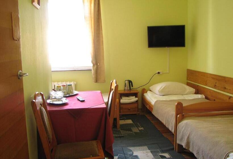 هتل Zajazd Ustronie