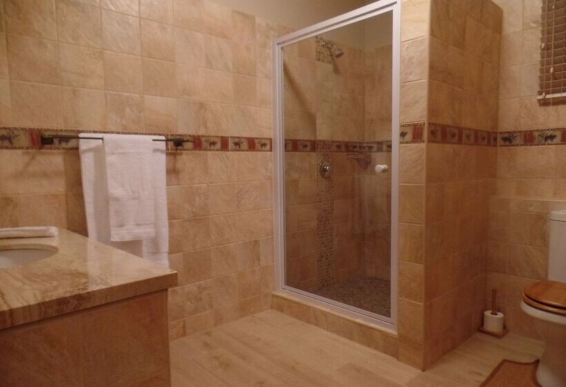 پانسیون Thuleka Lodge Ferndale