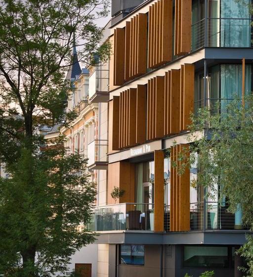 Piano Hotel & Restaurant