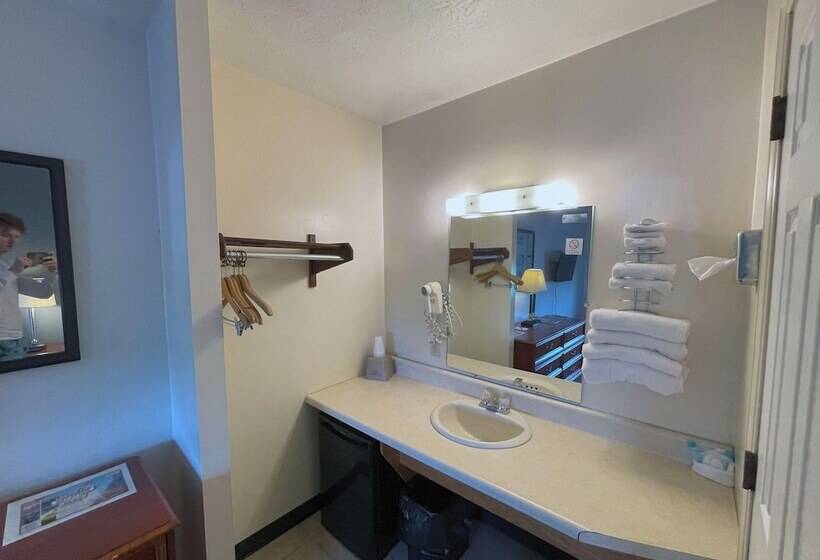 Plantation Motel