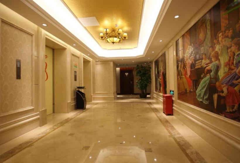 Vienna Hotel Shenzhen Xiashuijing Subway Station