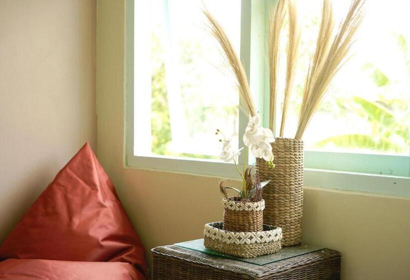 هاستل Bajo Bunkhouse