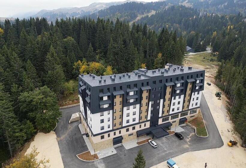 Aparthotel Zlatni Javor