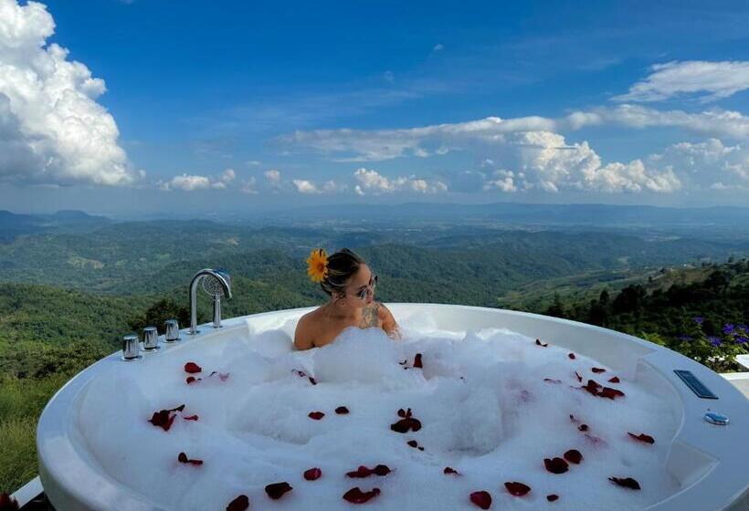هتل Above The Clouds   Chiang Rai