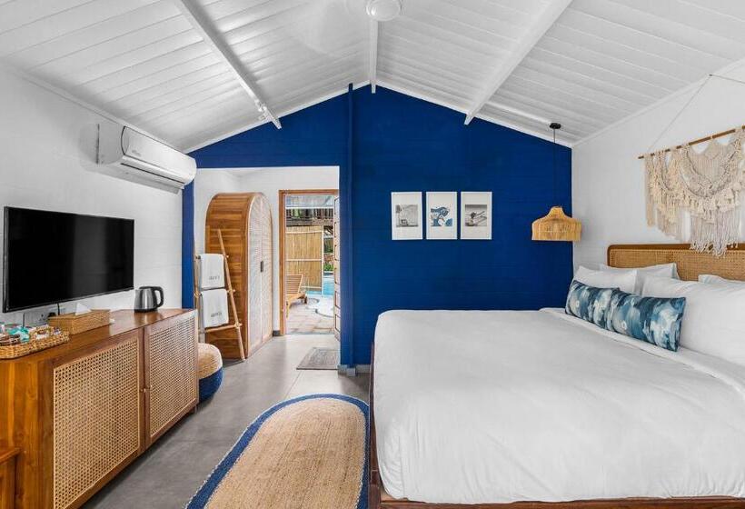 Отель Azora By Ayatana, Goa