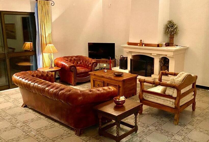 Отель Casa Calidris Bed, Wine & Breakfast