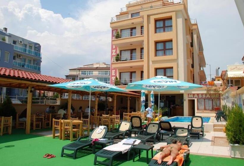 هتل Elizabeth Beach Apartments