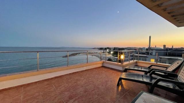 هتل Elizabeth Beach Apartments